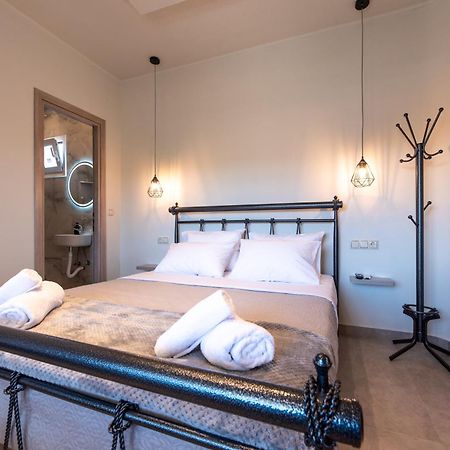 Demi'S Apartments Near Athen'S Airport Artemida  Zewnętrze zdjęcie