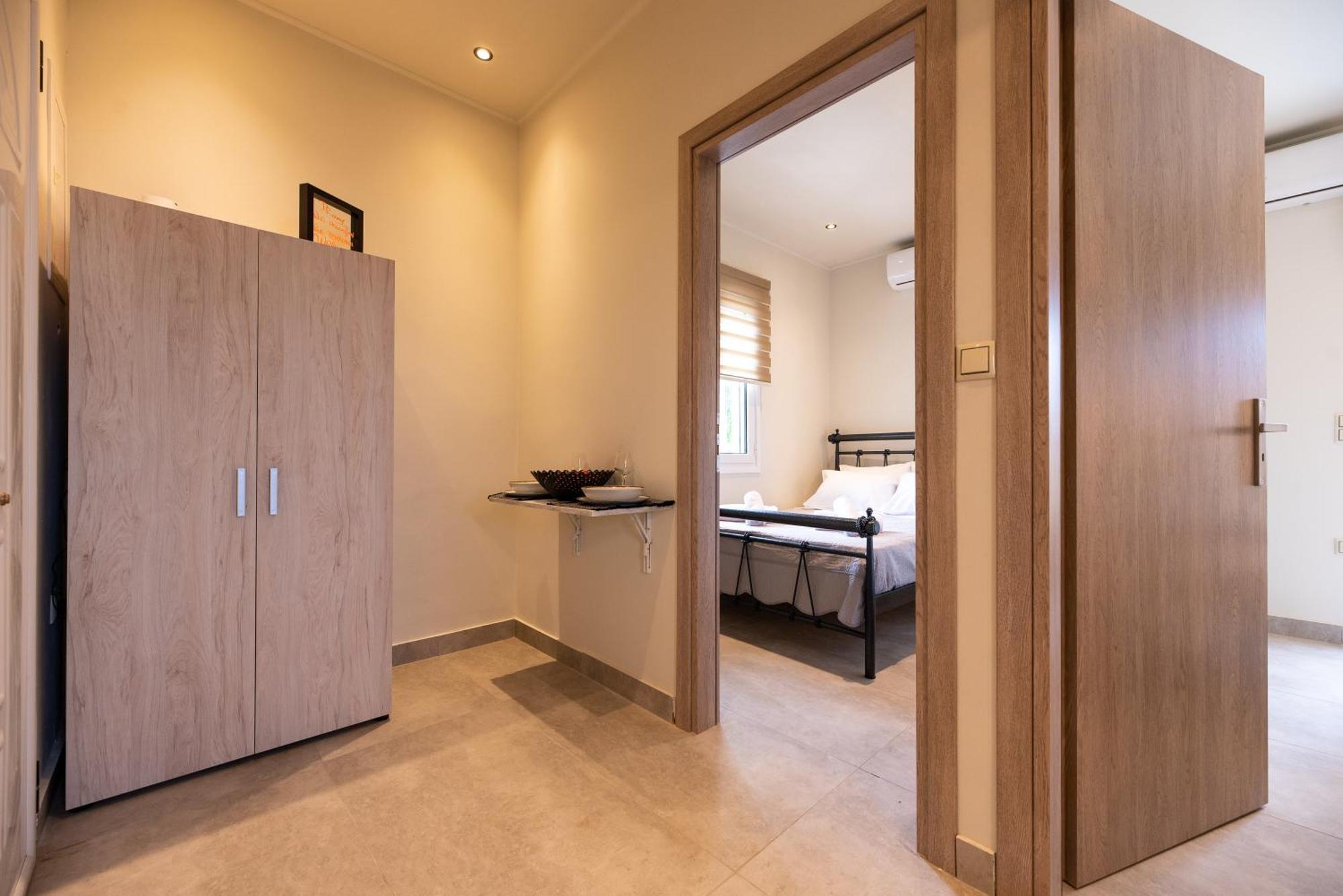 Demi'S Apartments Near Athen'S Airport Artemida  Zewnętrze zdjęcie