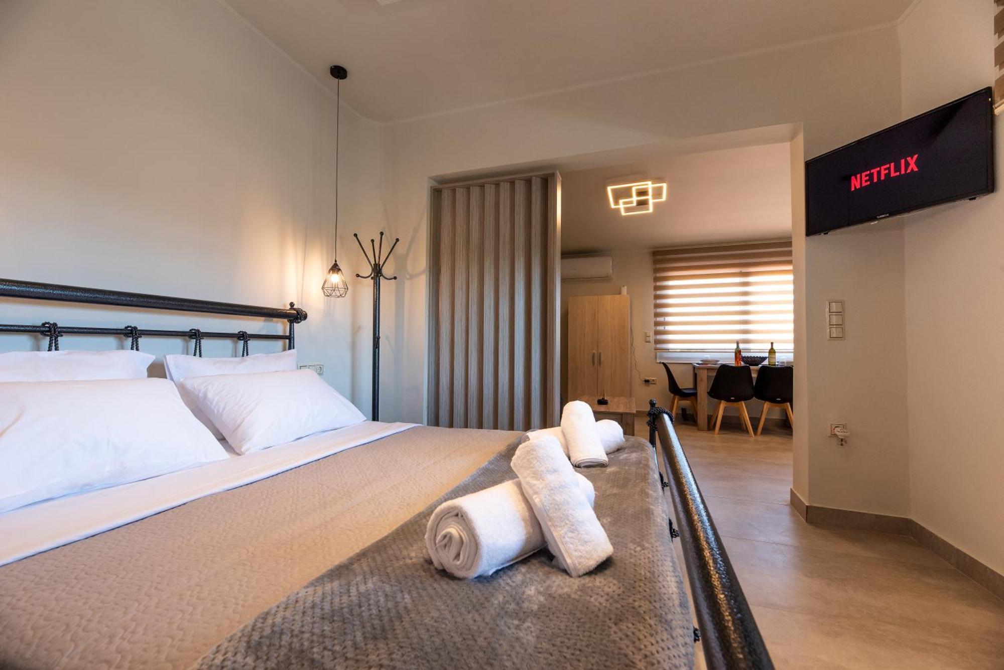 Demi'S Apartments Near Athen'S Airport Artemida  Zewnętrze zdjęcie